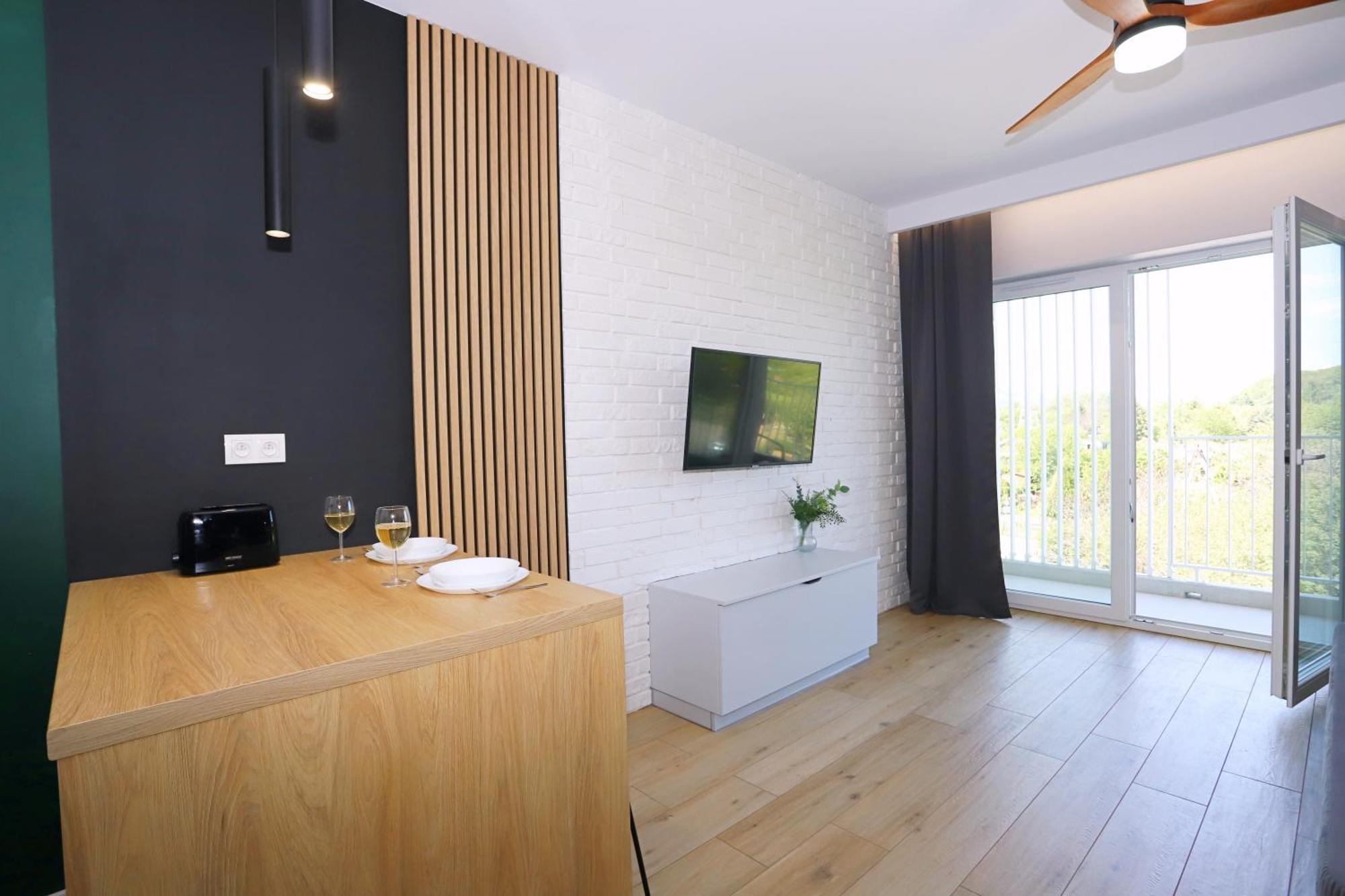 Apartament Zielone Podwale Walbrzych Ngoại thất bức ảnh